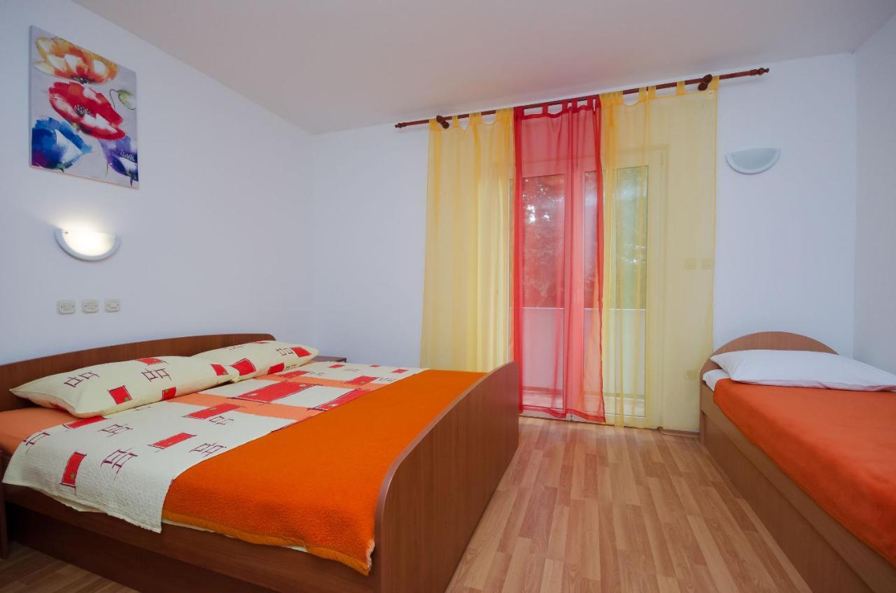 Apartments By The Sea In Lopar Exterior photo